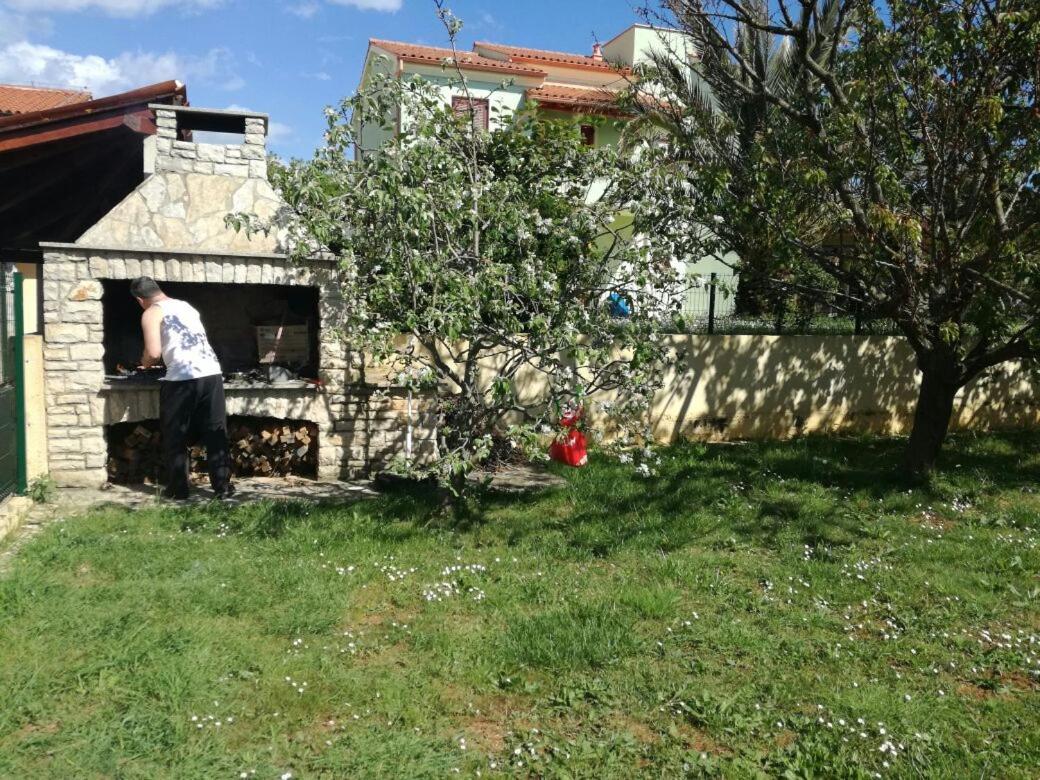 Nice, Cosy Studio Apartment With Shared Outdoor Pool Banjole Εξωτερικό φωτογραφία